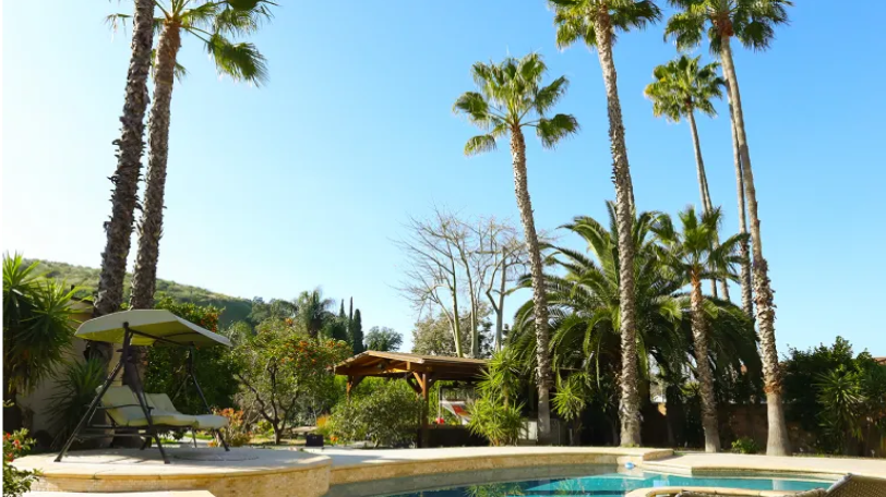 outdoor lounging area at residential rehab facility