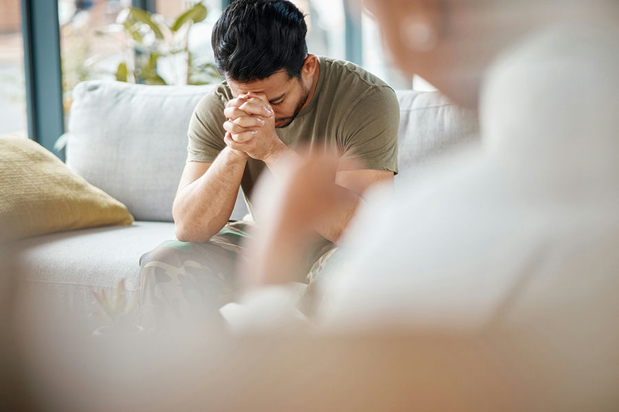 man attending individual addiction treatment in Duluth, Minnesota for recovery